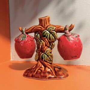 1940s Japanese Hanging Strawberry Salt & Pepper Shakers | Fruit Garden Kitchen